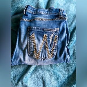 woman’s wrangler jeans 9/10